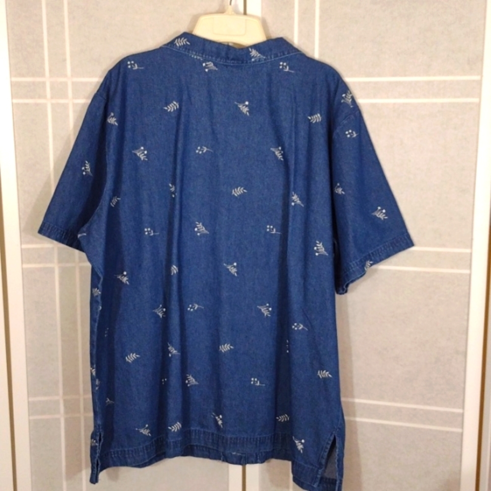 Denim & Co cotton denim camp shirt  2x - Picture 5 of 8